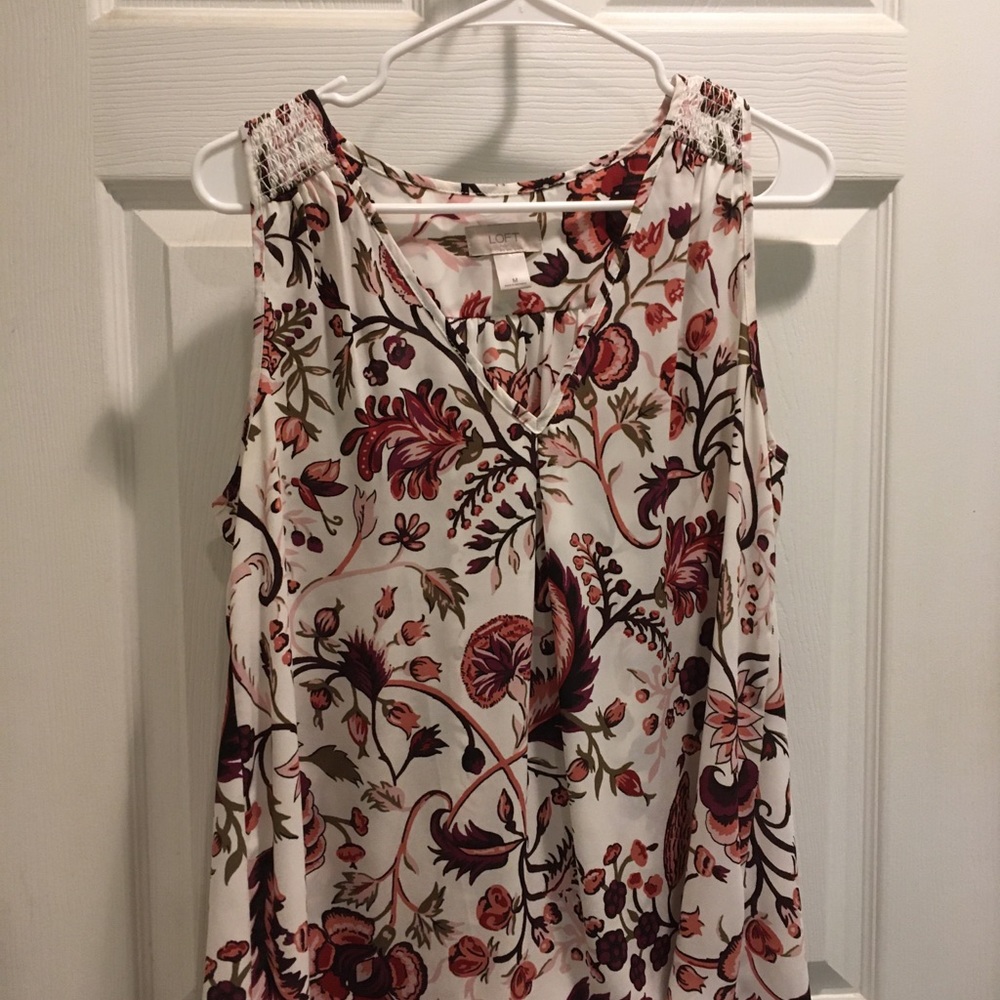 Two Loft Swing Tops - image 1